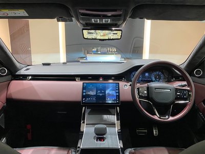 2025 LAND Rover RANGE ROVER EVOQUE thumbnail 19