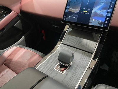 2025 LAND Rover RANGE ROVER EVOQUE photo 12