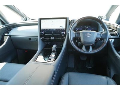 2024 Toyota ALPHARD — фото 2