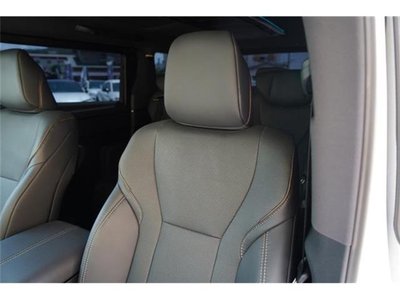 2024 Toyota ALPHARD — фото 28