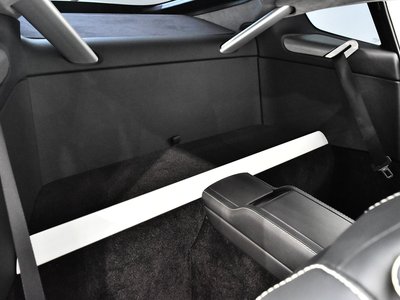 2016 Aston Martin V8 — миниатюра 12