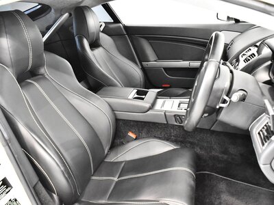 2016 Aston Martin V8 — миниатюра 9