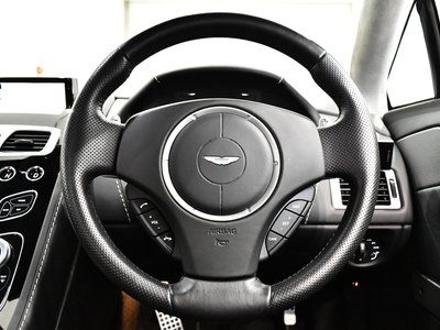 2016 Aston Martin V8 — миниатюра 16