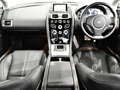 2016 Aston Martin V8 — миниатюра 13