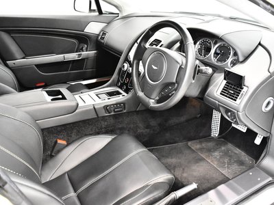 2016 Aston Martin V8 — миниатюра 8