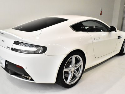 2016 Aston Martin V8 — миниатюра 6