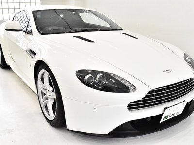 2016 Aston Martin V8 — миниатюра 4