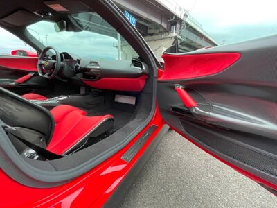2022 Ferrari SF90 STRADALE 照片 10