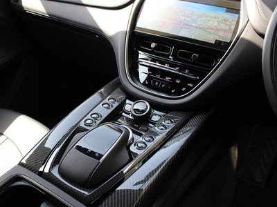 2026 Aston Martin DBX 缩略图 22