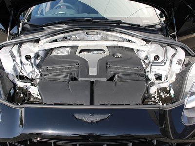 2026 Aston Martin DBX 缩略图 38