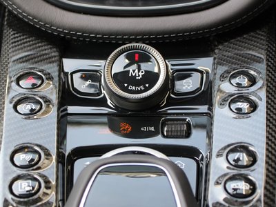 2026 Aston Martin DBX 缩略图 21