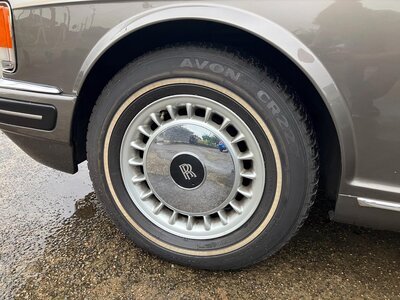 1997 ROLLS-ROYCE SILVER SPUR — миниатюра 7
