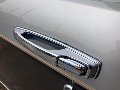 1997 ROLLS-ROYCE SILVER SPUR — миниатюра 13
