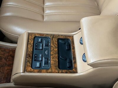 1997 ROLLS-ROYCE SILVER SPUR — миниатюра 37