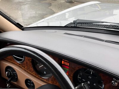 1997 ROLLS-ROYCE SILVER SPUR — миниатюра 39