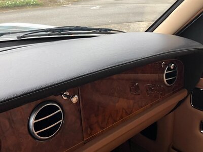 1997 ROLLS-ROYCE SILVER SPUR — миниатюра 38