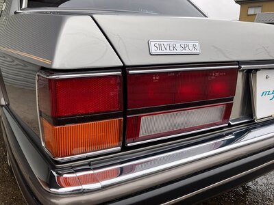 1997 ROLLS-ROYCE SILVER SPUR — миниатюра 55