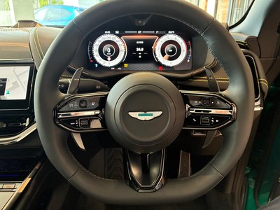 2026 Aston Martin DBX photo 14