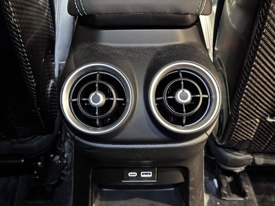 2023 ALFA Romeo STELVIO — миниатюра 41