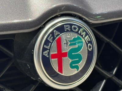 2023 ALFA Romeo STELVIO — миниатюра 16