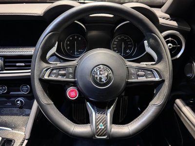 2023 ALFA Romeo STELVIO — миниатюра 22