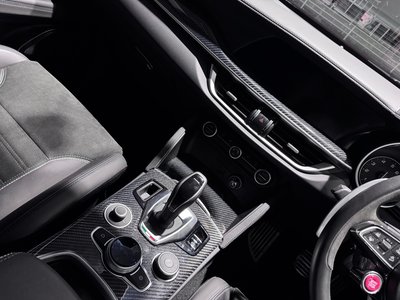 2023 ALFA Romeo STELVIO — миниатюра 30
