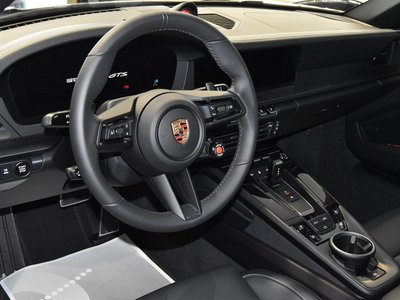 2025 Porsche 911 thumbnail 37