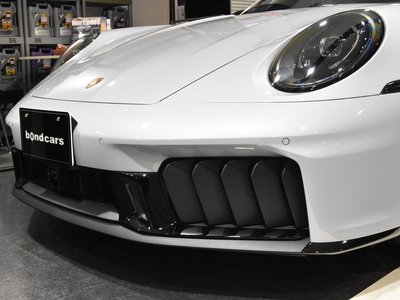 2025 Porsche 911 photo 16