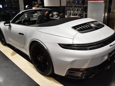 2025 Porsche 911 photo 14