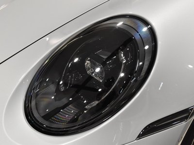 2025 Porsche 911 thumbnail 17