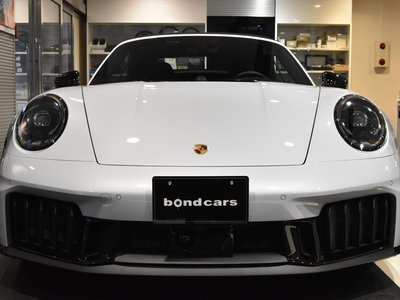 2025 Porsche 911 photo 6
