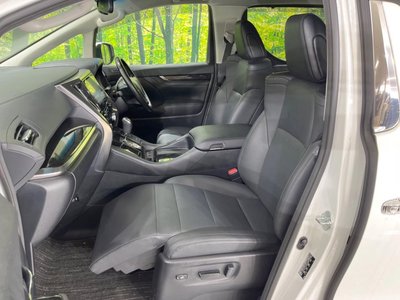 2022 Toyota ALPHARD — фото 31