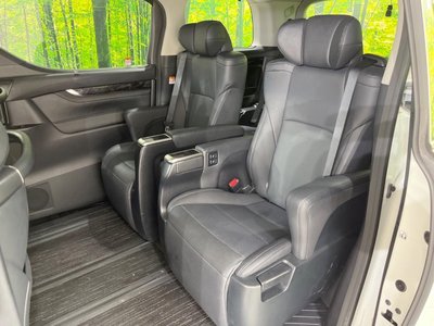 2022 Toyota ALPHARD — фото 52