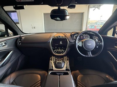 2021 Aston Martin DBX 照片 6