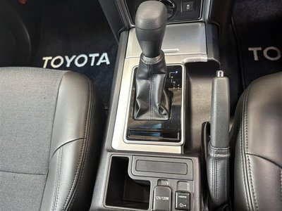 2018 Toyota LAND CRUISER PRADO thumbnail 14