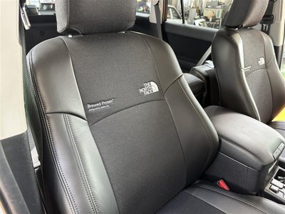 2018 Toyota LAND CRUISER PRADO thumbnail 6