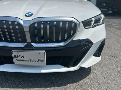 2025 BMW 5 SERIES TOURING 照片 12