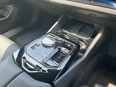 2025 BMW 5 SERIES TOURING thumbnail 50