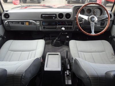 صورة 14 لـ 1987 Toyota LAND CRUISER 60