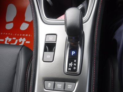 2025 Lexus LBX thumbnail 17