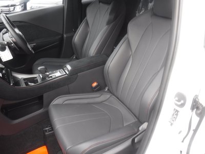 2025 Lexus LBX thumbnail 40