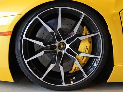 صورة 55 لـ 2012 Lamborghini AVENTADOR
