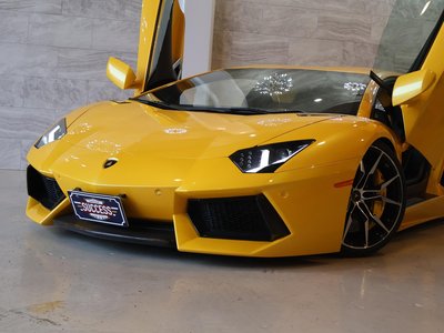 صورة 46 لـ 2012 Lamborghini AVENTADOR
