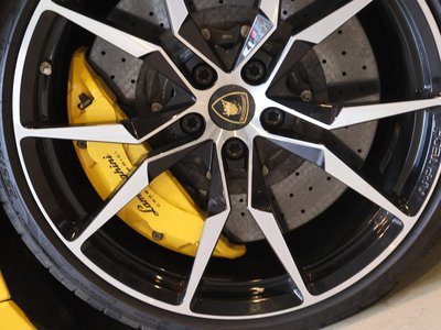 صورة 52 لـ 2012 Lamborghini AVENTADOR