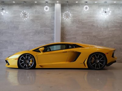 صورة 10 لـ 2012 Lamborghini AVENTADOR