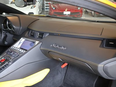 صورة 42 لـ 2012 Lamborghini AVENTADOR