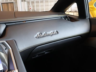 صورة 40 لـ 2012 Lamborghini AVENTADOR