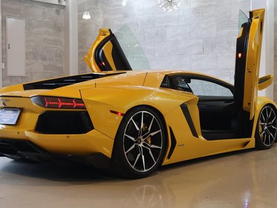 صورة 57 لـ 2012 Lamborghini AVENTADOR
