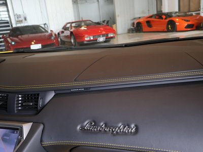 صورة 41 لـ 2012 Lamborghini AVENTADOR