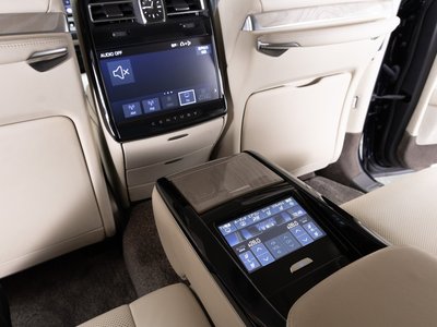 صورة 72 لـ 2023 Toyota CENTURY
